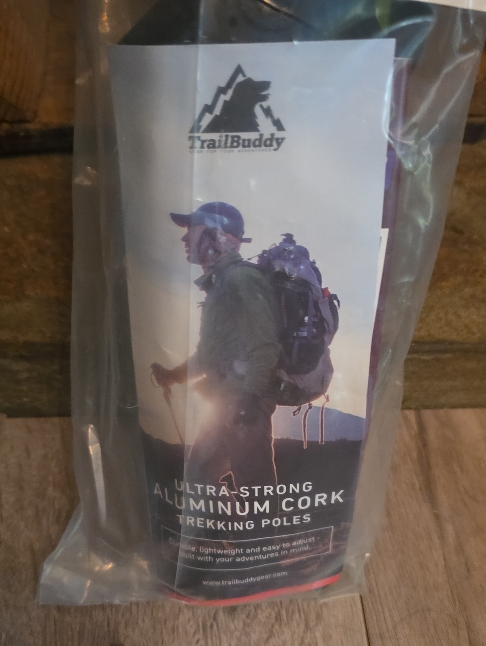 Ultra-Strong Aluminum Cork Trekking Poles - Purple/Black